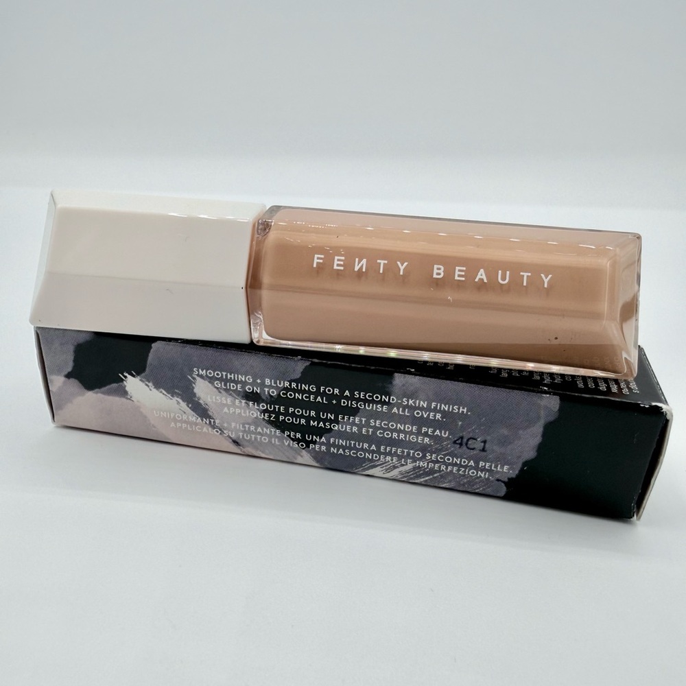 NEW FENTY BEAUTY We're Even Hydrating Longwear Concealer - SHADE: 260N